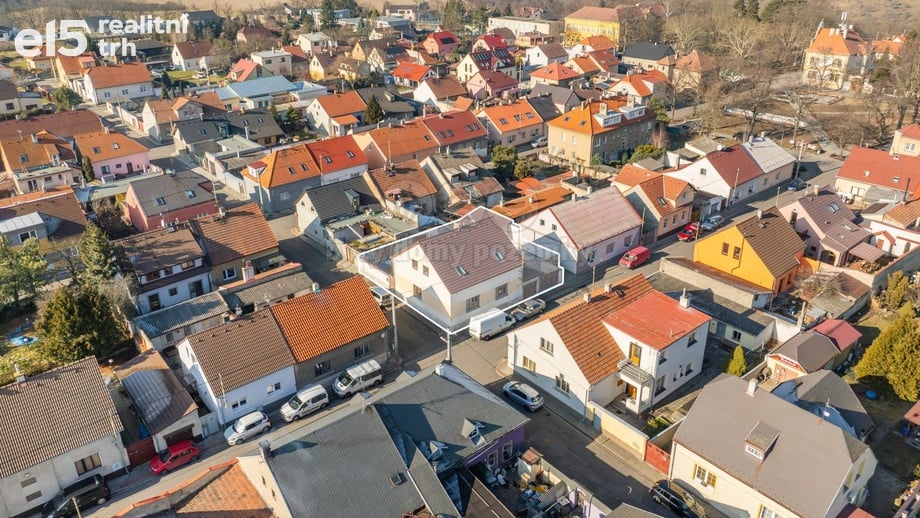 Prodej rodinné domy, 210 m² - Vinařice