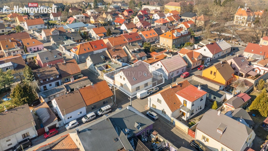 Prodej rodinného domu 210 m², Vinařice
