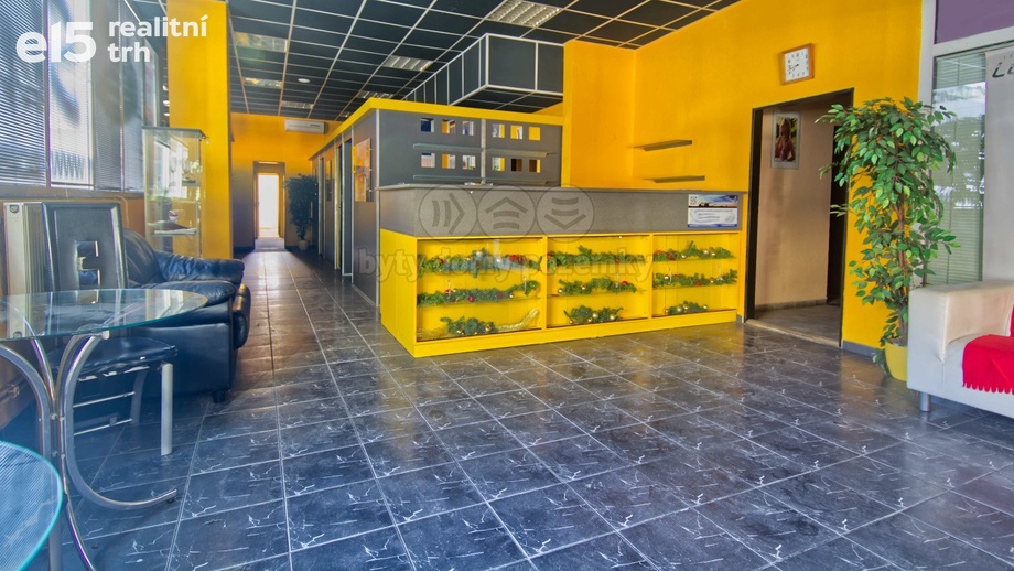 Pronájem obchodní prostory, 222 m² - Orlová - Lutyně