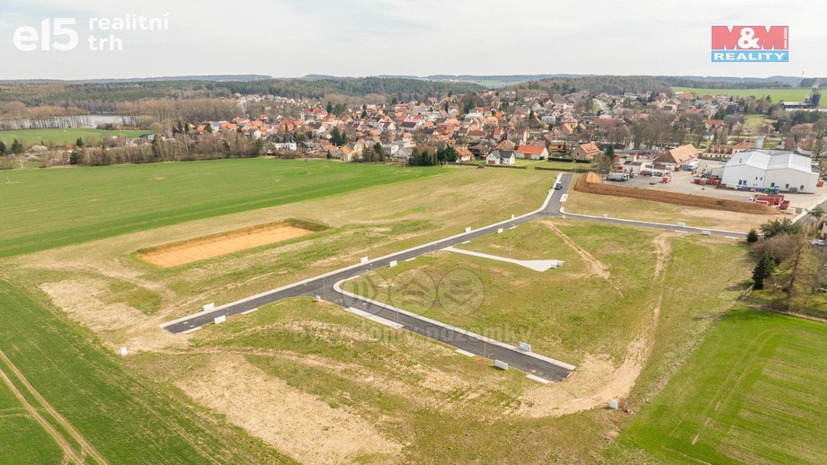Prodej pozemky pro bydlení, 1 016 m² - Kamenné Žehrovice