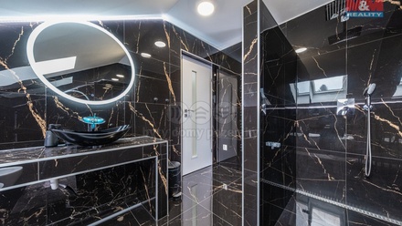 Prodej rodinného domu 340 m², Kunice