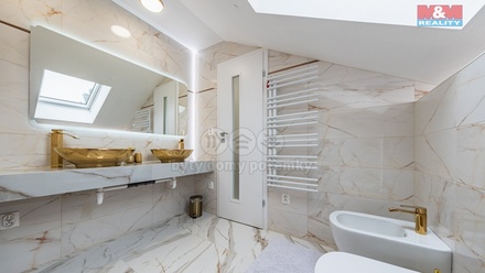 Prodej rodinného domu 340 m², Kunice