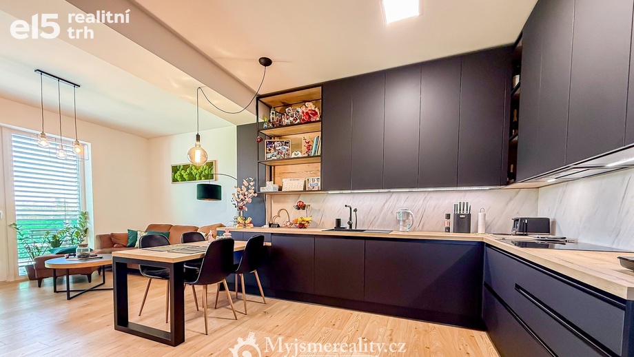 Prodej byty 3+kk, 70 m² - Znojmo