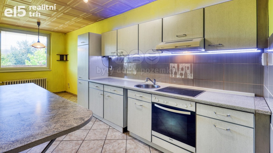 Prodej byty 4+1, 85 m² - Hostomice