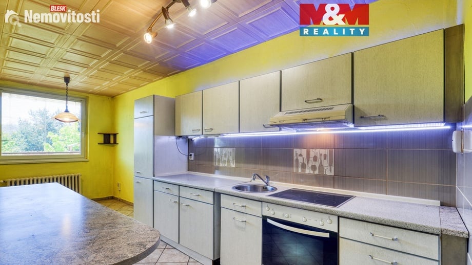 Prodej bytu 4+1 85 m², Hostomice