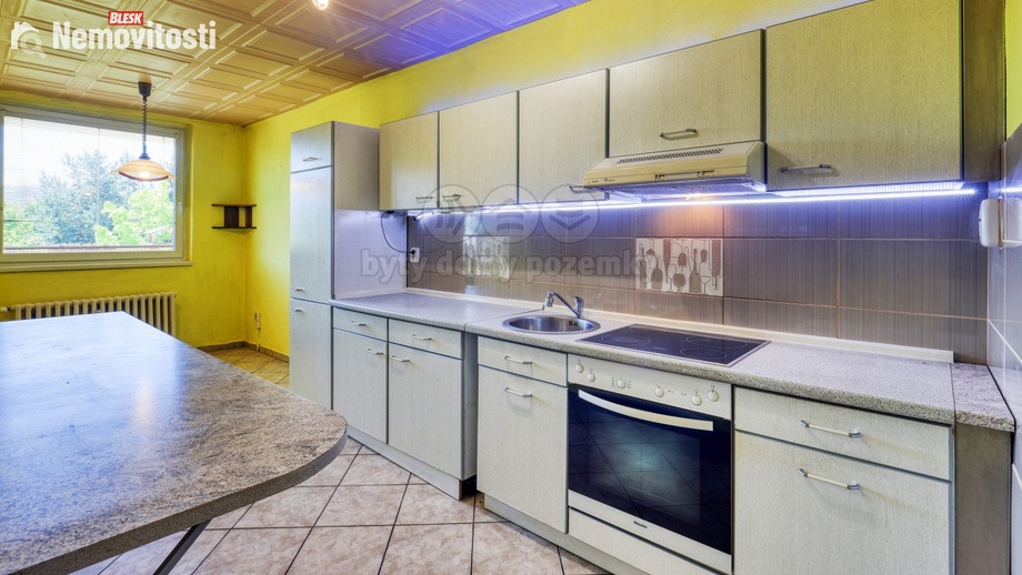 Prodej bytu 4+1 85 m², Hostomice