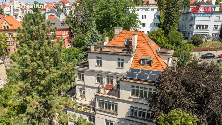 Prodej rodinné domy, 1 020 m² - Praha - Libeň