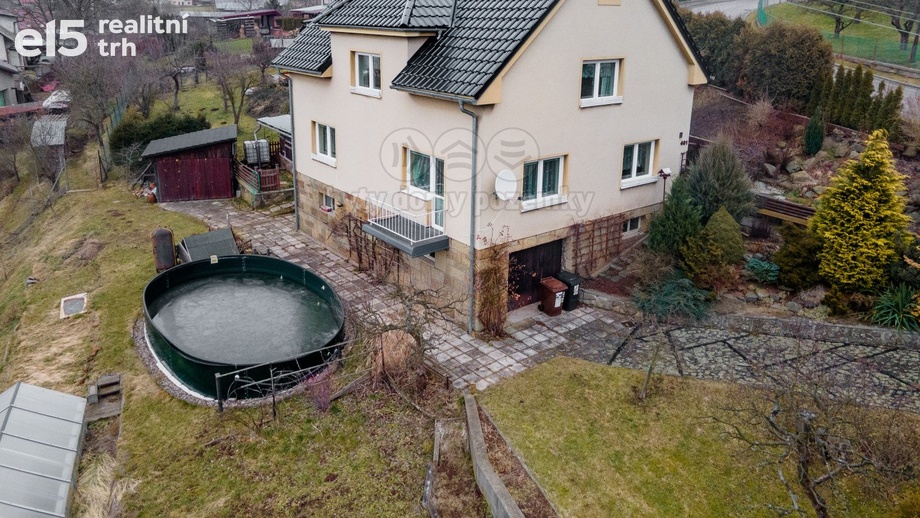 Prodej rodinné domy, 173 m² - Dolní Dobrouč