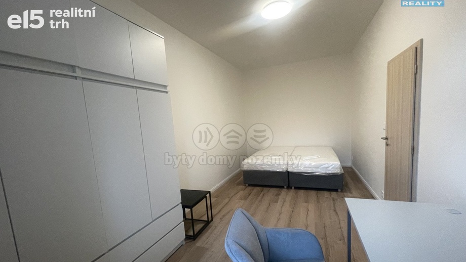 Pronájem byty 2+kk, 33 m² - Plzeň - Jižní Předměstí