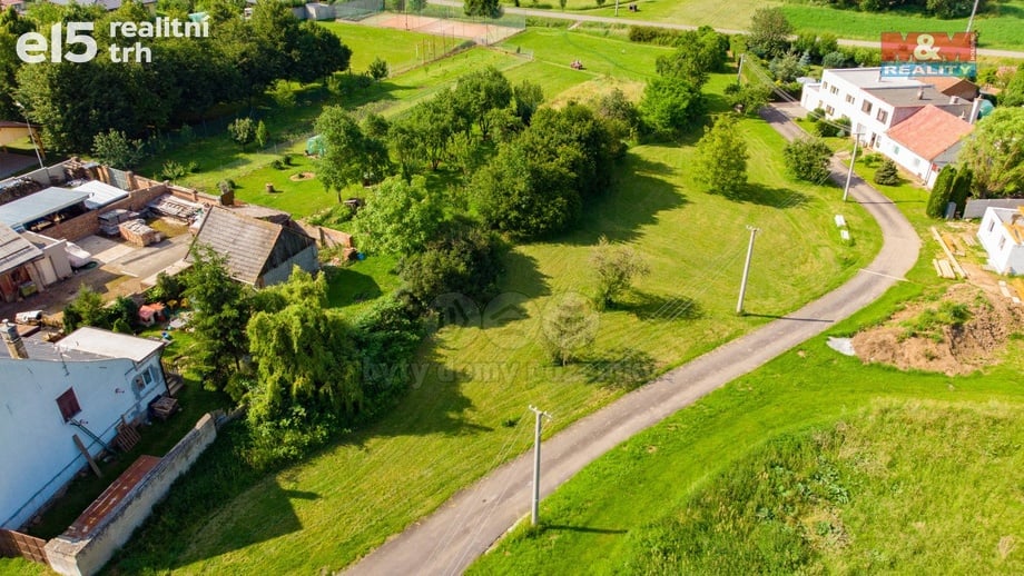 Prodej pozemky pro bydlení, 936 m² - Uhřice