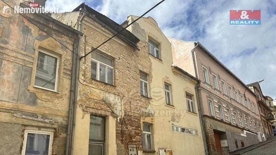 Prodej rodinného domu 250 m², Luby