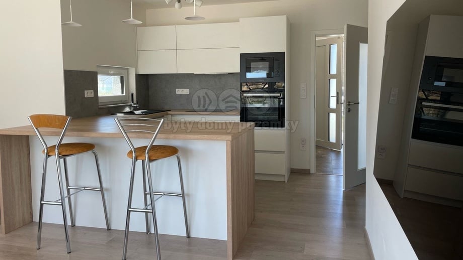 Pronájem byty 3+kk, 80 m² - Smiřice - Rodov