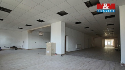 Pronájem obchodního prostoru 300 m², Chomutov