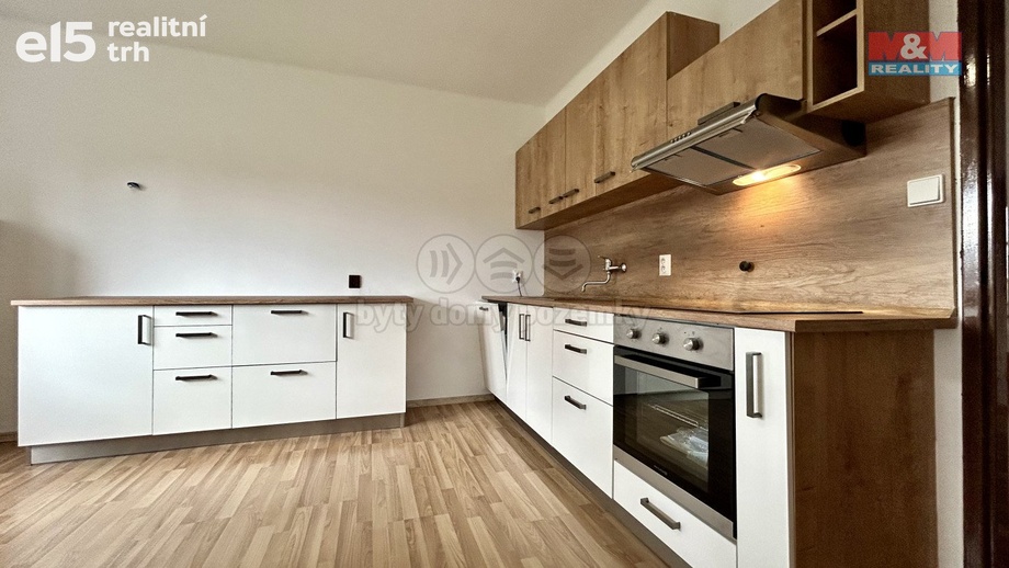 Pronájem rodinné domy, 120 m² - Sadská