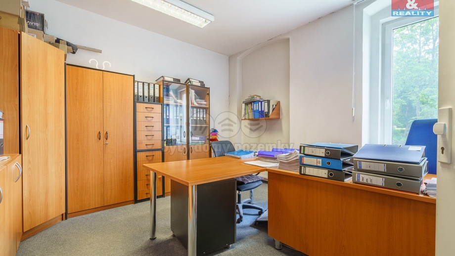 Prodej kanceláře, 2 100 m² - Karlovy Vary - Rybáře
