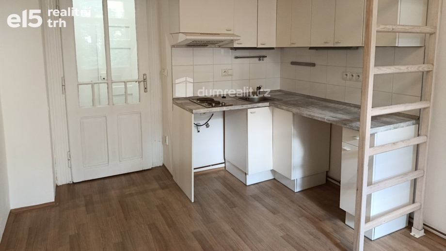 Pronájem byty 1+kk, 22 m² - Praha - Vršovice