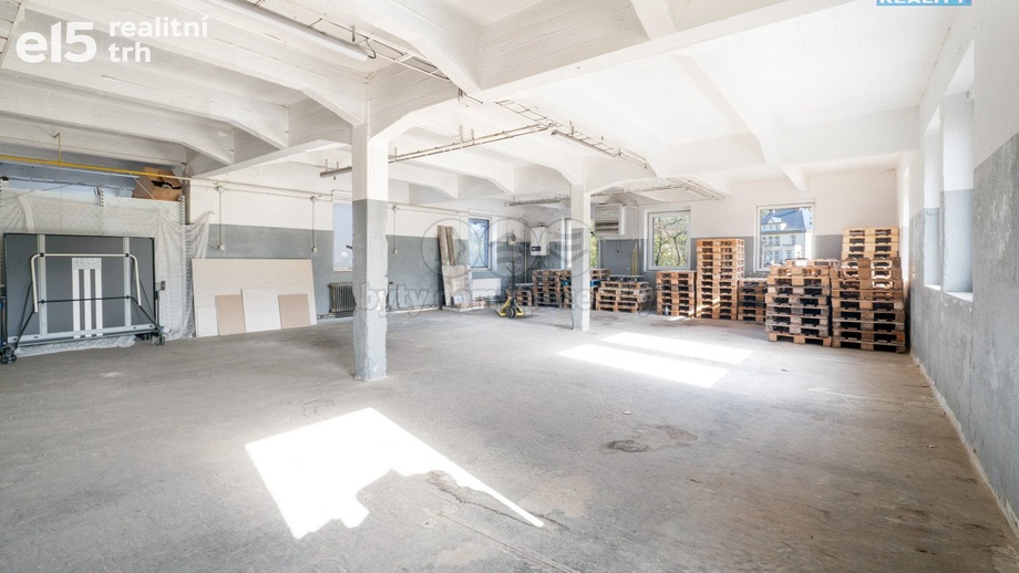Pronájem sklady, 300 m² - Jílové