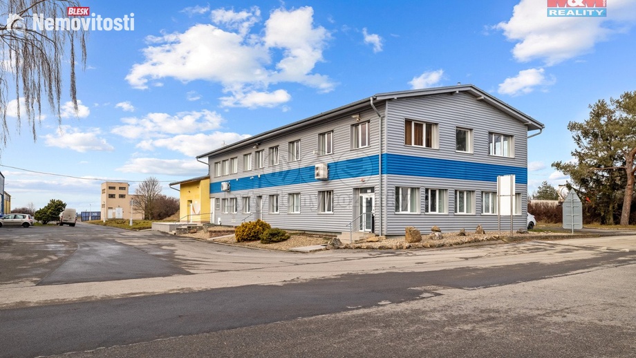 Pronájem kanceláře 520 m², Lichoceves