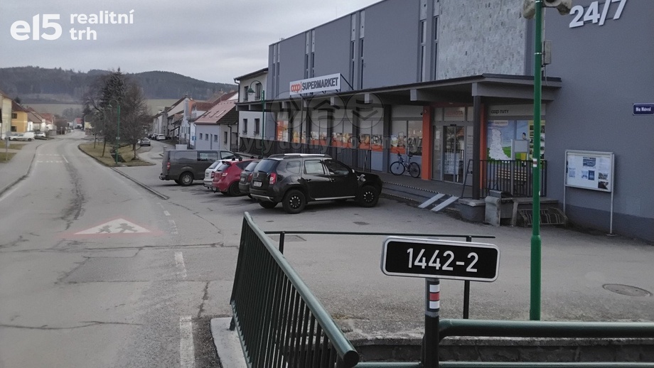 Pronájem obchodní prostory, 201 m² - Malenice
