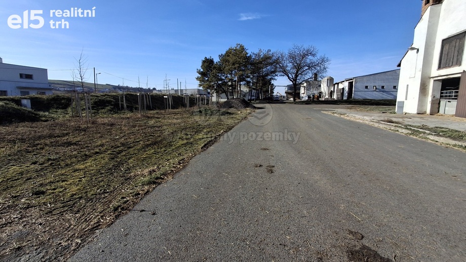 Prodej pozemky pro komerční výstavbu, 1 920 m² - Střelice