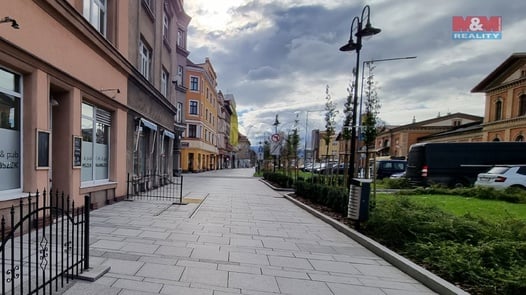 Pronájem obchodní prostory, 100 m² - Český Těšín