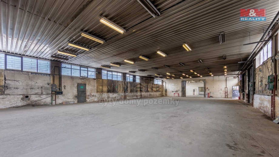 Pronájem výrobního prostoru 801 m², Hroznětín