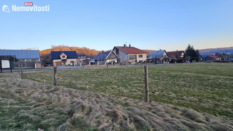 Prodej pole 2 113 m², Odry
