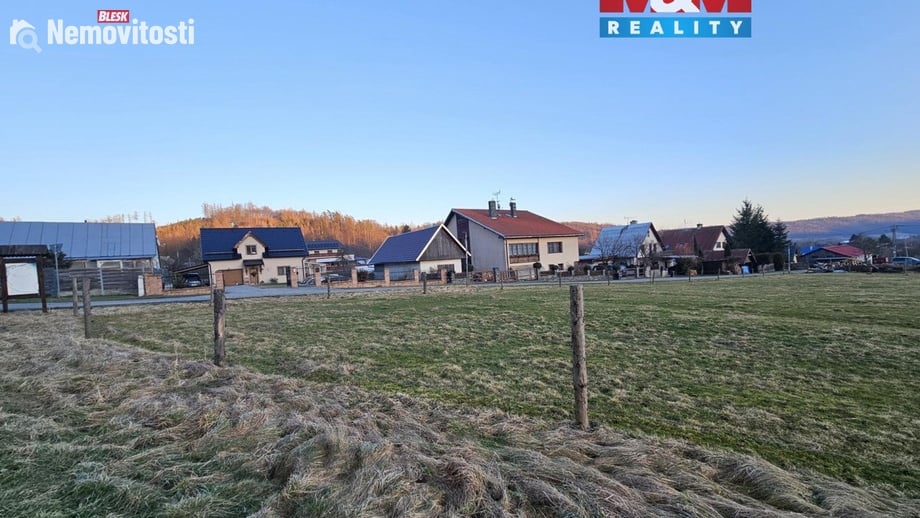 Prodej pole 2 113 m², Odry