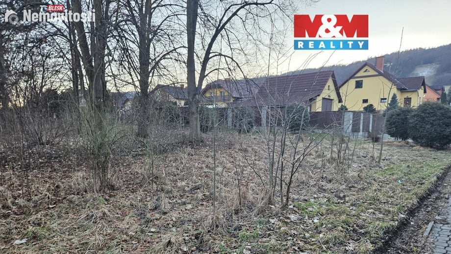 Prodej pole 1 439 m², Odry