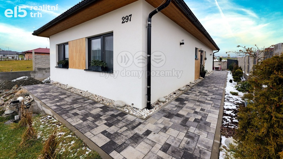 Prodej rodinné domy, 96 m² - Pivín