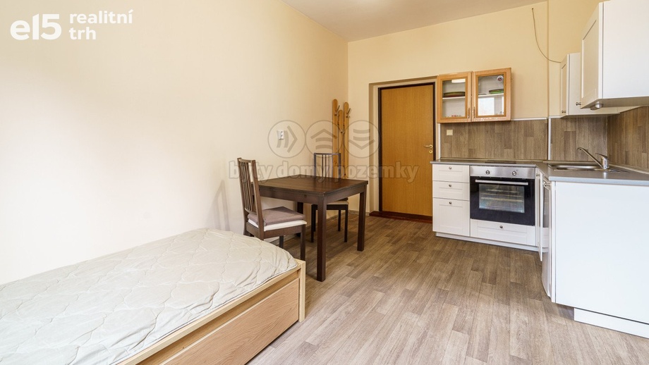 Pronájem byty 2+kk, 42 m² - Kraslice