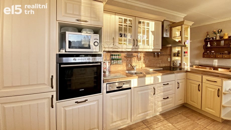 Prodej atypické byty, 85 m² - Most