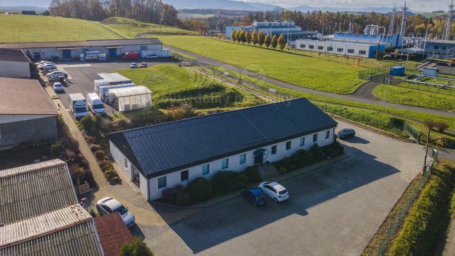 Pronájem kanceláře 550 m², Třanovice
