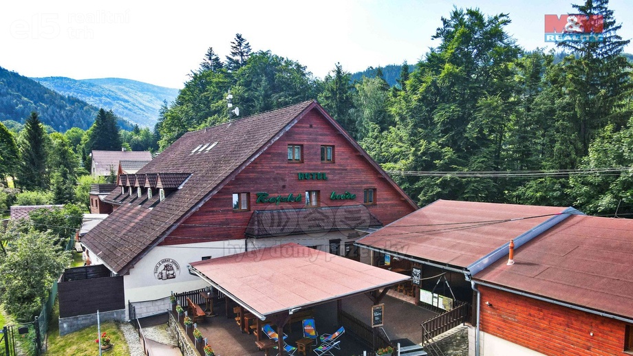 Prodej ubytování, 1 770 m² - Malenovice