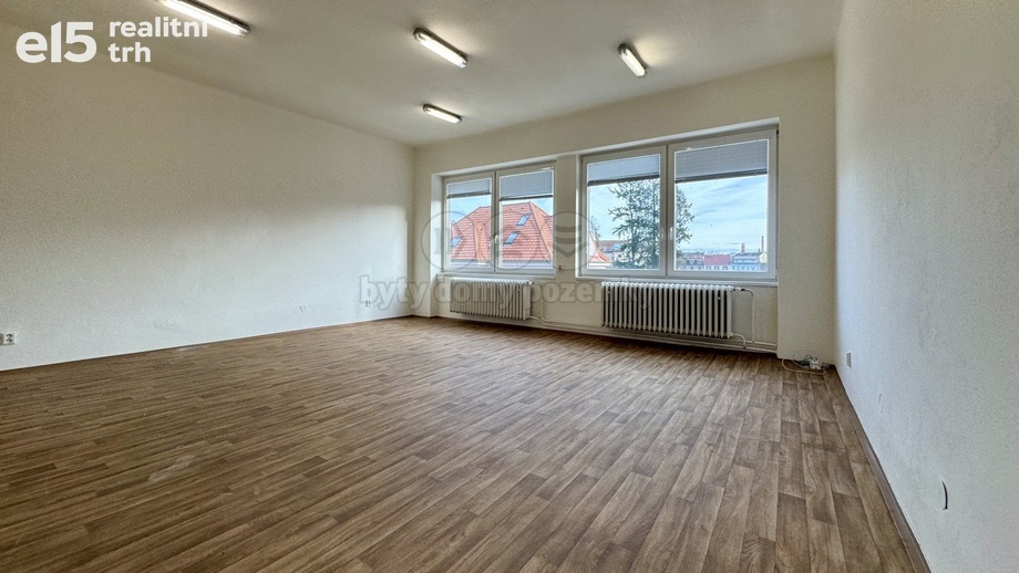 Pronájem kanceláře, 34 m² - Benešov