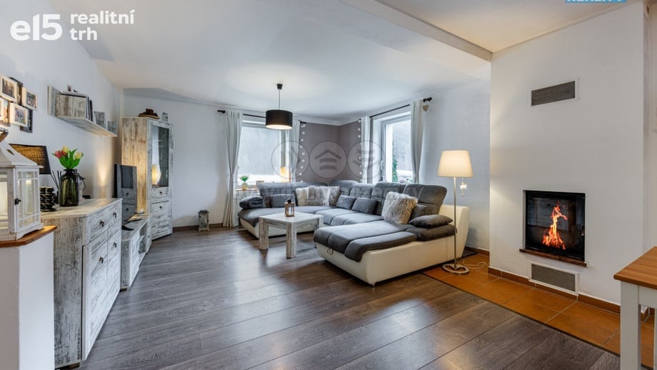 Prodej rodinné domy, 209 m² - Loket