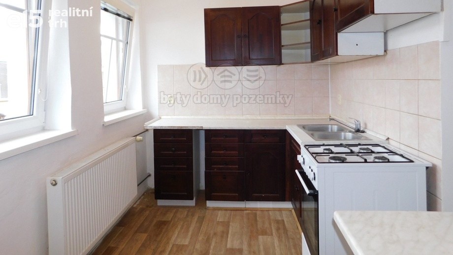 Pronájem byty 2+1, 57 m² - Aš