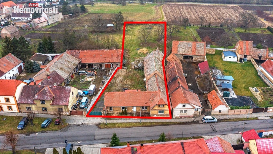 Prodej rodinného domu 400 m², Blšany u Loun
