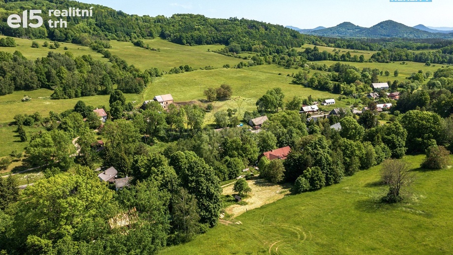 Prodej pozemky pro bydlení, 1 678 m² - Volfartice