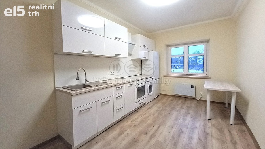 Prodej byty 1+1, 35 m² - Karlovy Vary - Bohatice