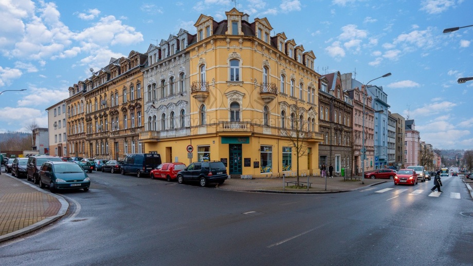 Pronájem obchodního prostoru 110 m², Karlovy Vary - Rybáře
