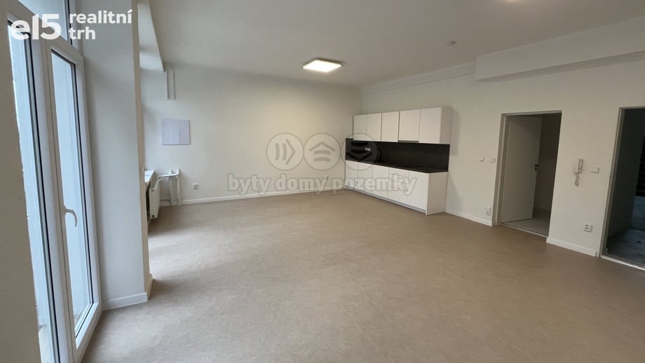 Pronájem byty 1+kk, 47 m² - Kopřivnice