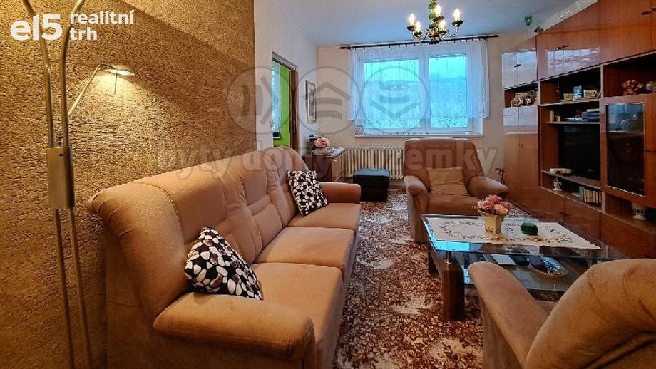 Prodej byty 2+1, 66 m² - Strání