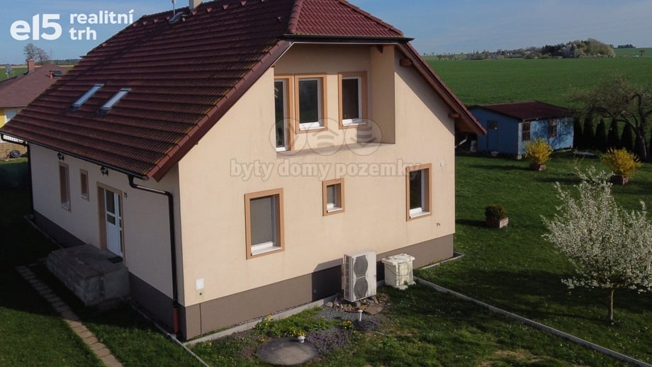 Prodej rodinné domy, 135 m² - Úžice - Smrk