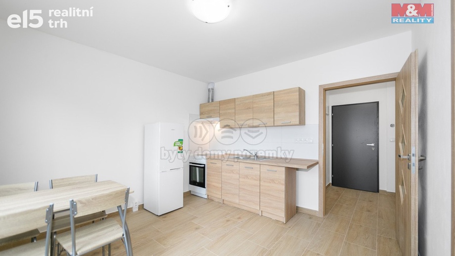 Pronájem byty 2+kk, 50 m² - Dnešice