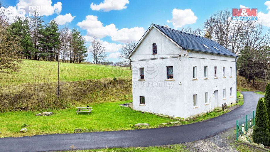 Prodej rodinné domy, 220 m² - Bulovka - Arnoltice