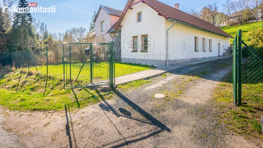 Prodej rodinného domu 74 m², Všestary - Menčice