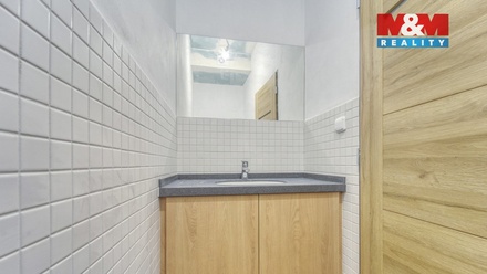 Pronájem kanceláře 179 m², Kralovice