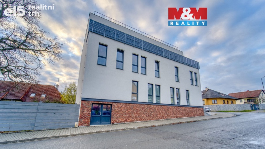 Pronájem kanceláře 179 m², Kralovice