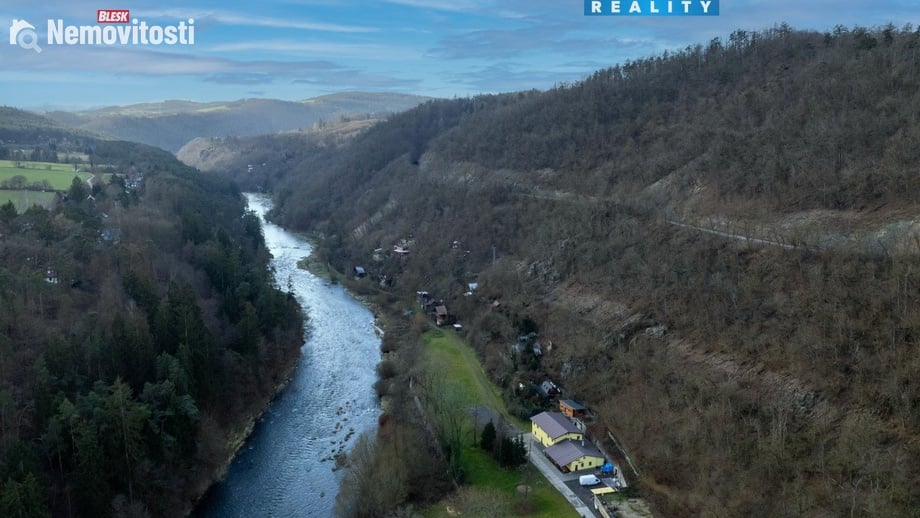 Prodej stavebního pozemku 1 701 m², Jílové u Prahy